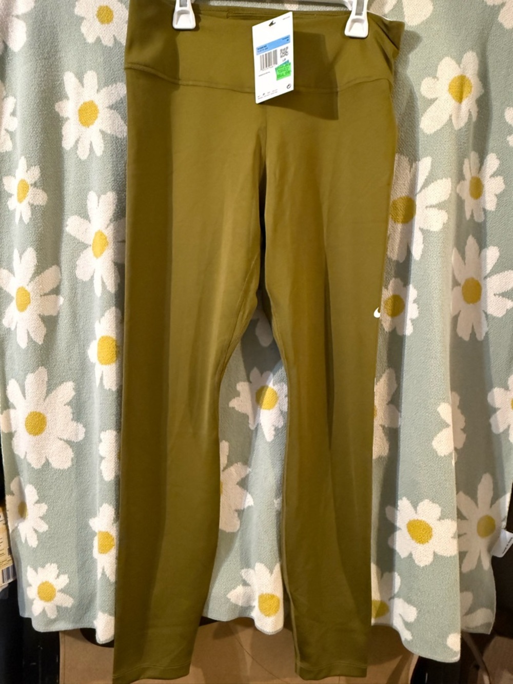 Nike Women's Olive Green High-Waist Leggings